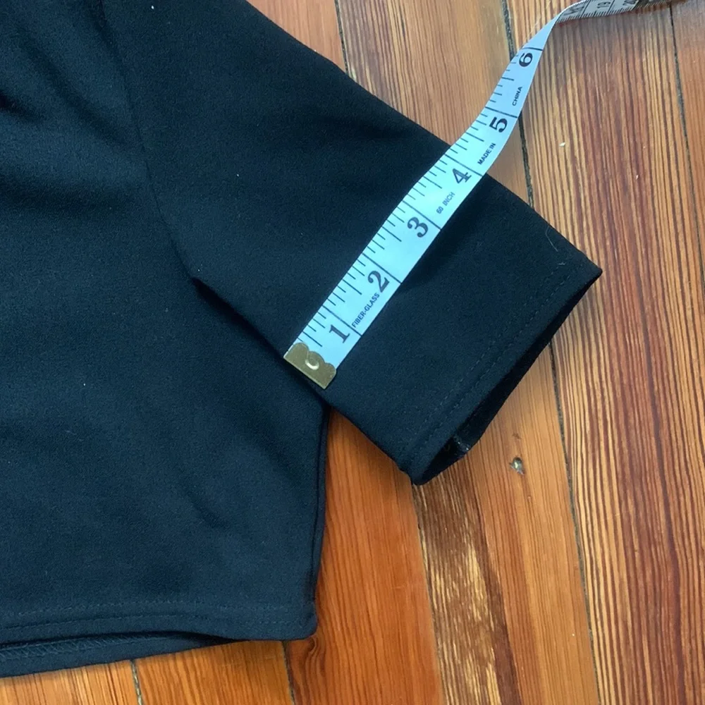 Super crop tee 🖤 - Picture 3 of 5